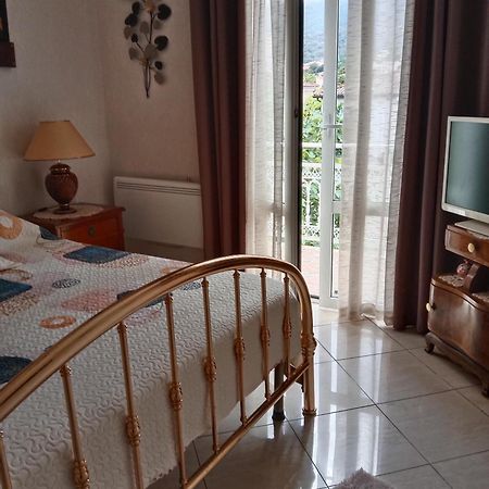 40 Allee Le Chene Фюриани Екстериор снимка